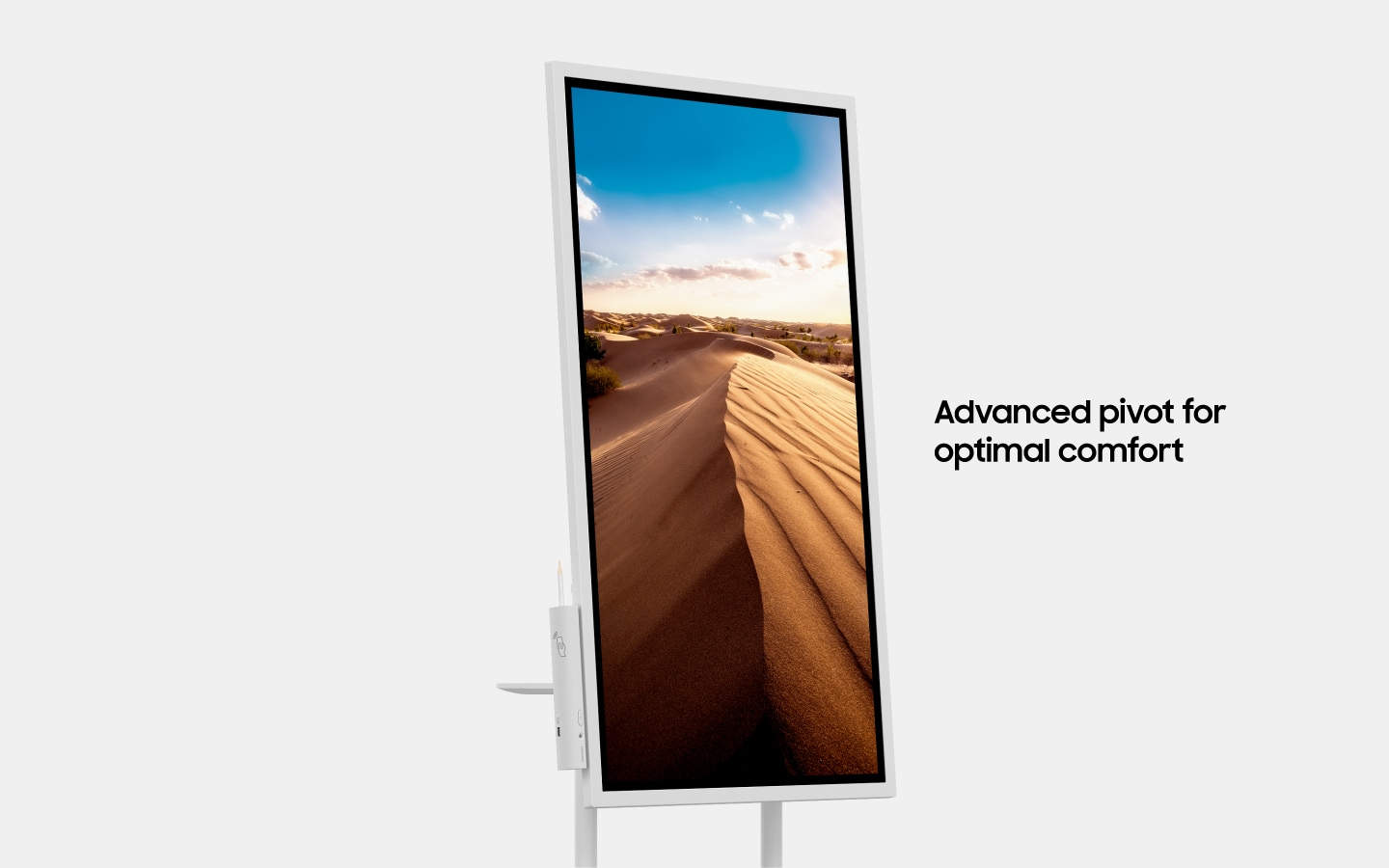 Une image qui présente un appareil Samsung Flip qui tourne, afin de montrer le côté et la face avant de l’appareil, avec un texte qui indique "Pivot de haute qualité pour le confort optimal de l'utilisateur" (6-2)