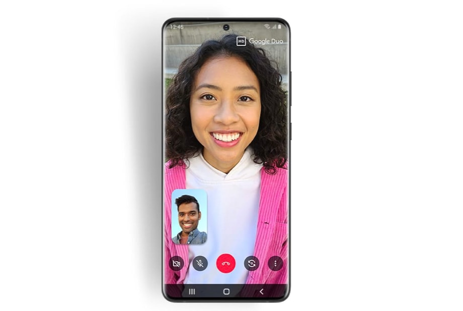 Samsung Galaxy S20 displaying a couple having a virtual coffee break via a video call.
