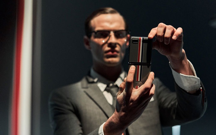 thom browne phone