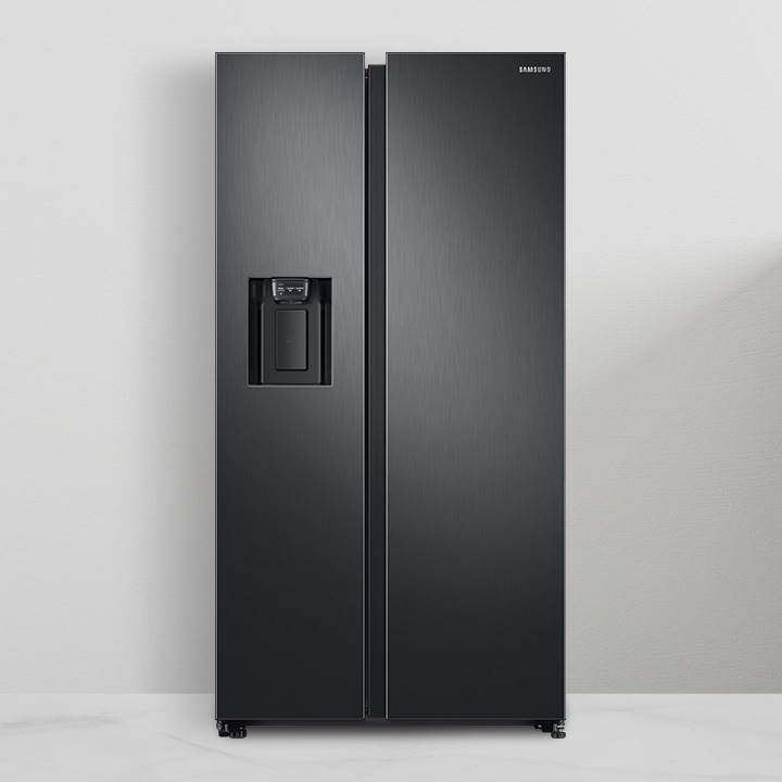 Kupovinom RS8000 frižidera, Samsung servisni tim ti pruža BESPLATNU proveru i zamenu vodenog filtera.