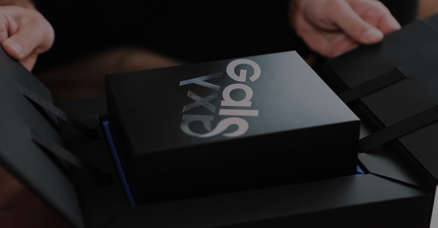 Galaxy Fold: The First Experience video