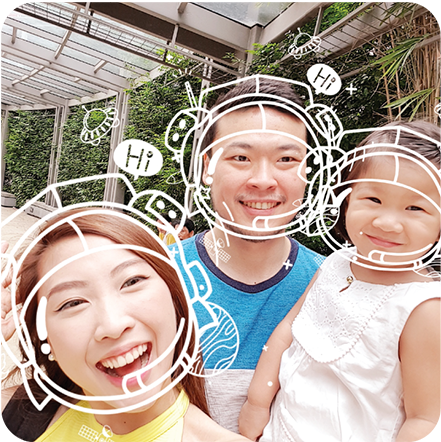 A family photo smiling with AR Stickers on a Samsung J7Plus Photobooth feature. Find out more Samsung J7 Plus specs here