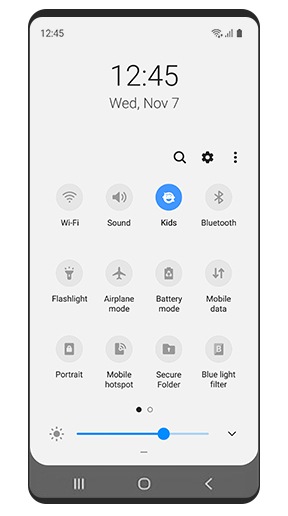 Simulated image of the Quick panel screen showing where you can access Samsung Kids.