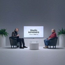  Studio Konesera, program prowadzony przez Jakuba Dębskiego. Sprawdź, jak Jarosław Boberek odkrył funkcję Smart View na Samsung Smart TV.