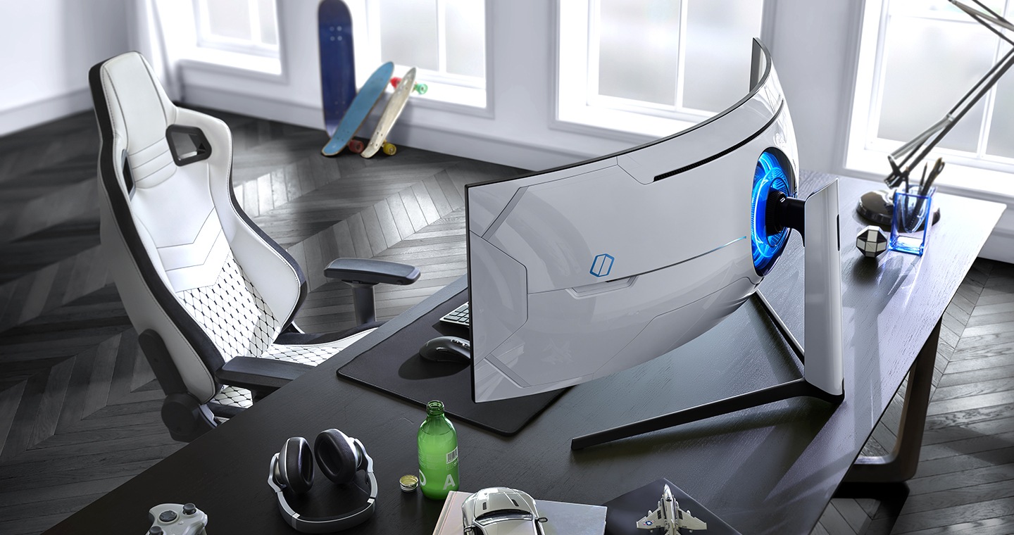 Dynamiczne ujęcie prezentujące tył monitora Odyssey CTG9, którego rdzeń jest podświetlony na niebiesko, co nadaje mu nowoczesny design i charakter.