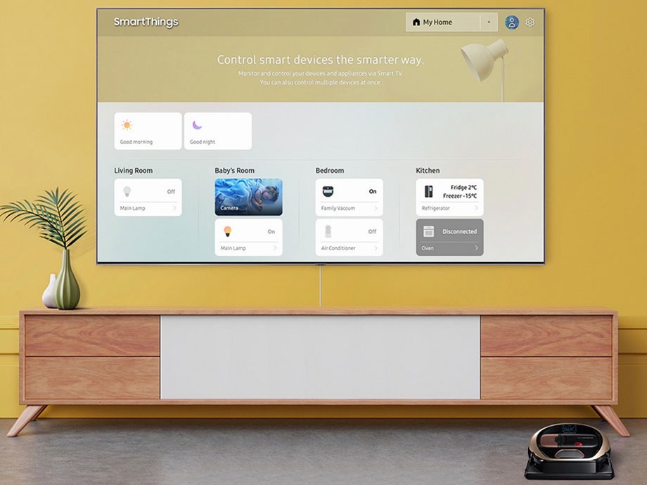 Bild på en Qled TV som viar olika funkationer av smartthings appen.
