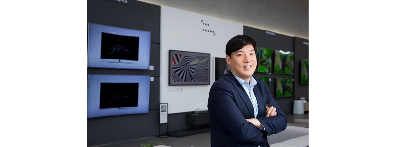 삼성 디지털프라자 용인구성점의 최근철 지점장
