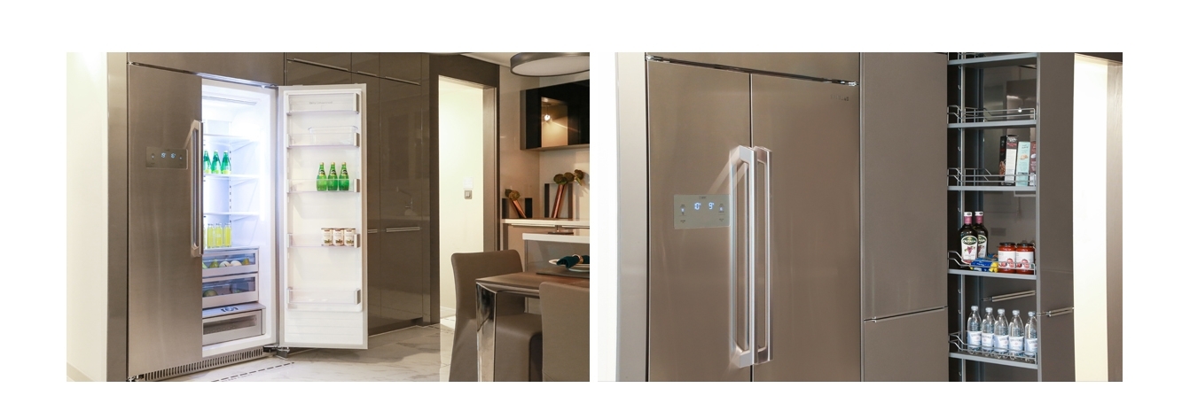 좌)주방에 삼성전자 클래딩 TBI 냉장고 문이 열려져 있는 내부가 보이는 모습입니다. 우)삼성전자 클래딩 TBI 냉장고 문이 닫혀져 있는 모습입니다.