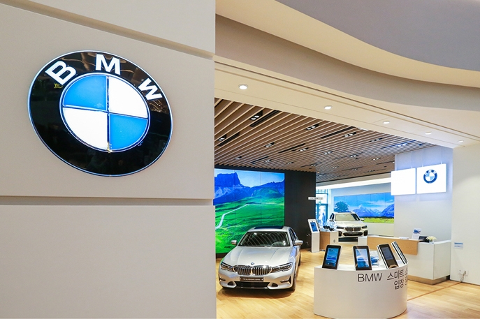 [리포트] BMW 스타필드 시티 위례 스마트 쇼룸 - 삼성 스마트 사이니지(비디오월)