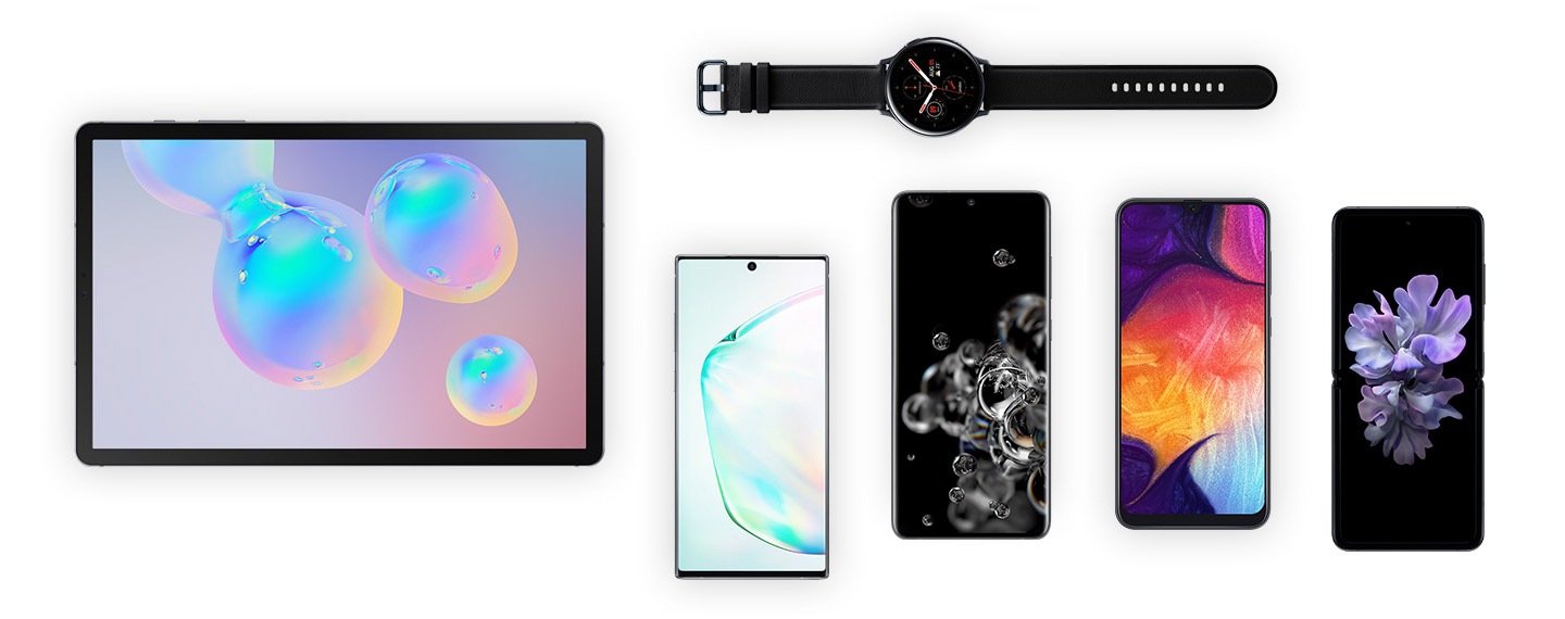 갤럭시 워치 액티브2, 갤럭시 탭 S6, 갤럭시 노트10+ 5G, 갤럭시 S20 Ultra 5G, 갤럭시 A80, 갤럭시 Z 플립이 나란히 놓여 있습니다. 갤럭시 탭 S6 화면엔 파랑, 분홍, 보라색이 섞인 물방울들이 띄워져 있습니다. 갤럭시 노트10+ 5G 화면엔 하늘색 투명한 물방울이 띄워져 있습니다. 갤럭시 S20 Ultra 5G 화면엔 투명한 물방울들이 띄워져 있습니다. 갤럭시 A80 화면엔 꽃잎을 형상화한 분홍, 노랑, 파랑 컬러가 조화롭게 섞여 있습니다. 갤럭시 Z 플립 화면엔 보라색 연꽃이 띄워져 있습니다. 갤럭시 워치 액티브2 화면엔 아날로그 시계 GUI가 띄워져 있습니다.