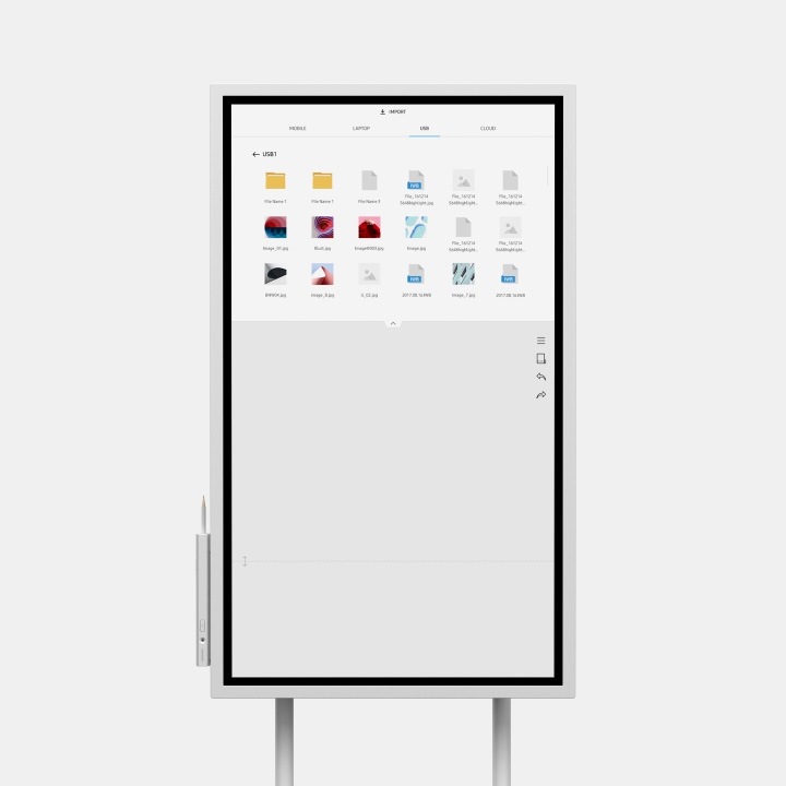 ภาพที่แสดงให้เห็นว่า GUI ของอุปกรณ์ Samsung Flip เปลี่ยนไป เมื่อมีการหมุนจอแสดงผลซึ่งมีเซ็นเซอร์วัดความเร่ง