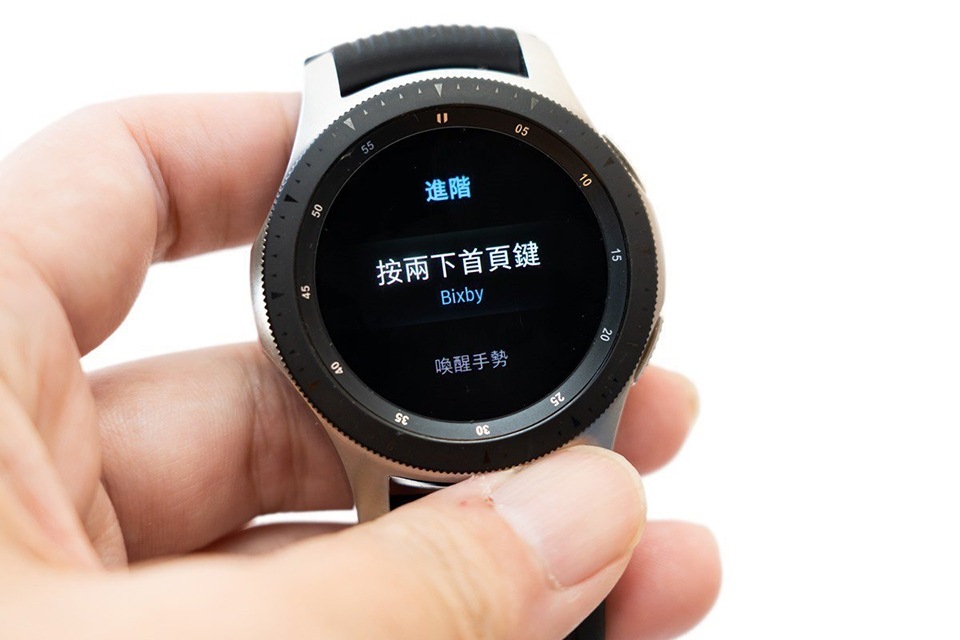 更多的選擇 更全面的三星智慧手錶galaxy Watch 42 Mm 46mm 大小選擇 防水全面加強 更快更省電 Samsung 台灣