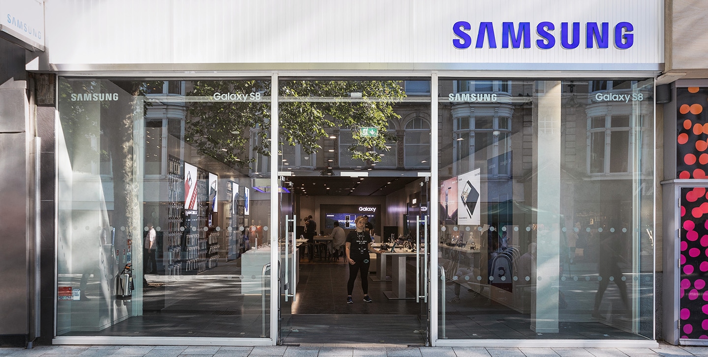 Samsung UK - How to Reach Customer Service