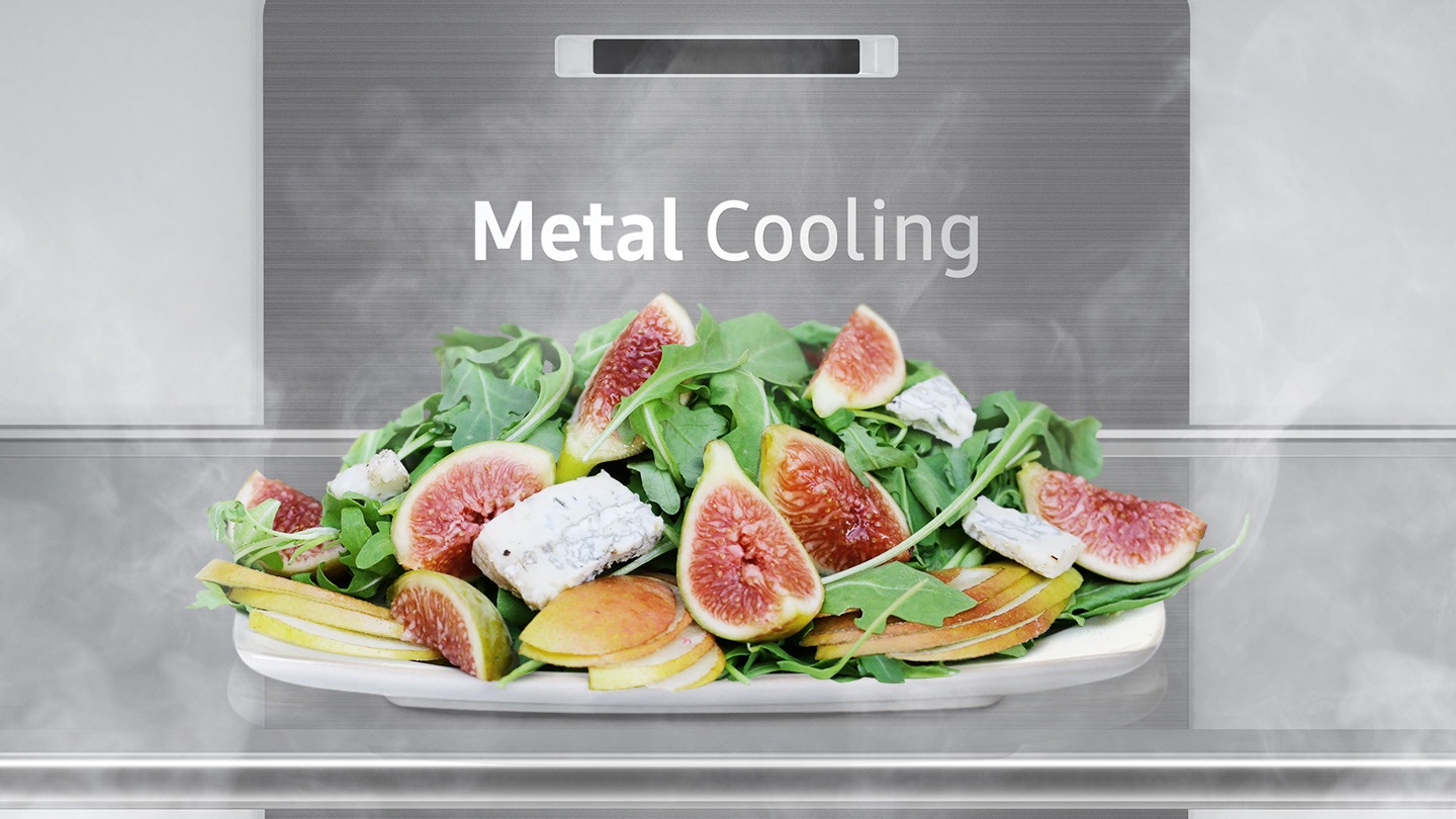 The advantages of Metal Cooling are shown through the uniformly Chilled vegetables inside the Bespoke RB 3000R.