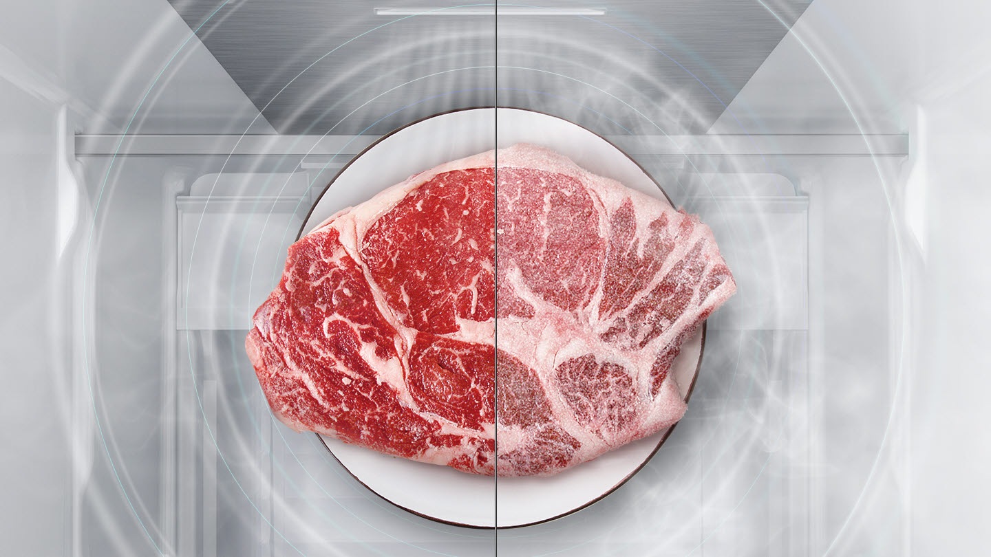 Beef is placed in the RB3000R, the left side is clean, but the right side is frosted.