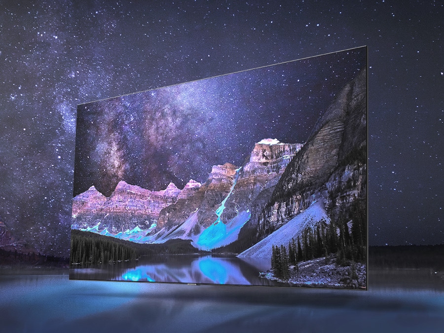 QLED TV displays snowy mountain that is less vivid and clear without Quantum HDR 12x.