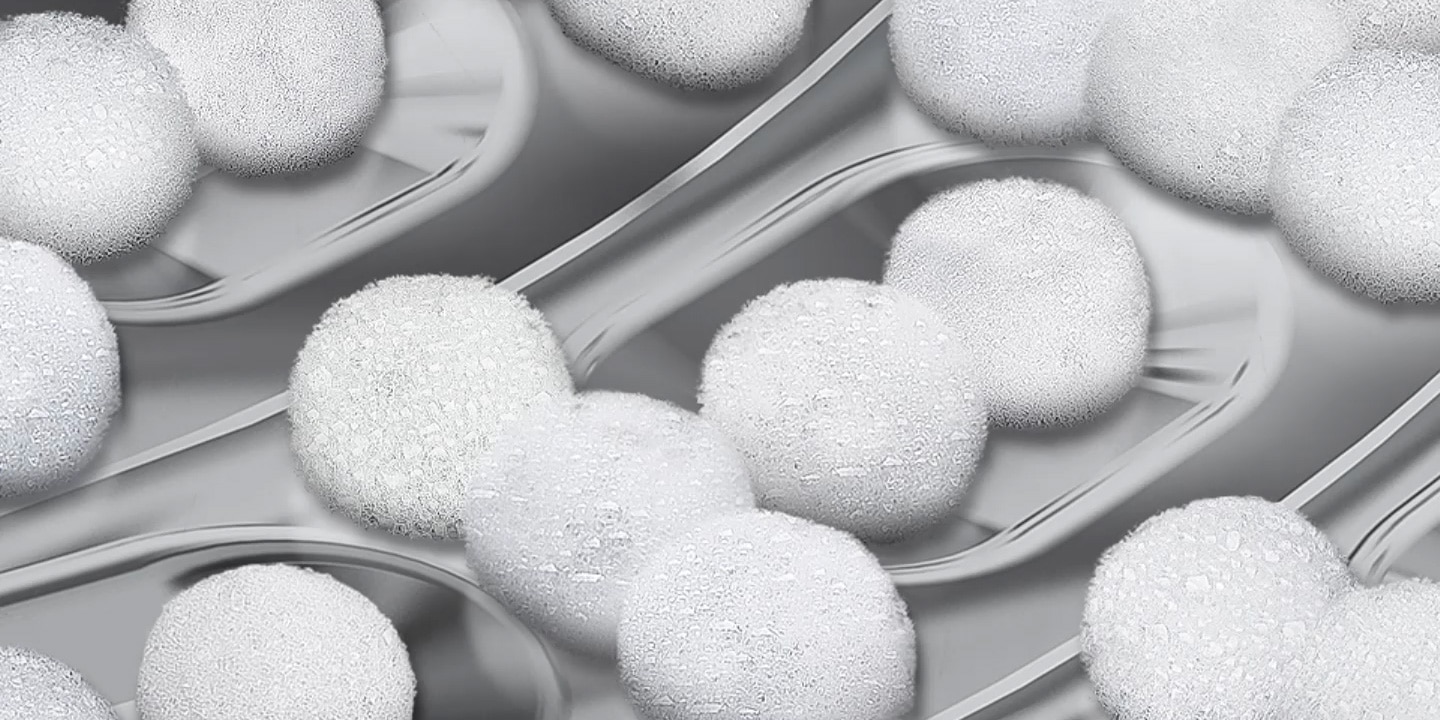 Bubbles are formed through the bubble holes within the washing machine’s drum. The bubble generation optimizes for each load and is formed in different amounts depending on the type of textile. Ecobubble™ helps up to 70% energy saving*, up to 24% better soil removal* and up to 45.5% better fabri