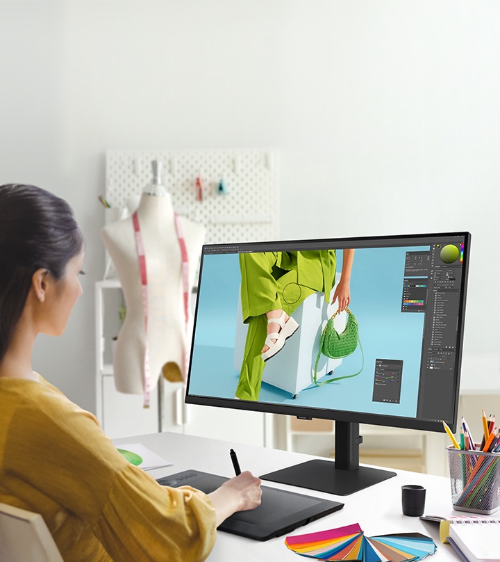 32 inch ViewFinity S7 S70D 4K UHD High Resolution Monitor