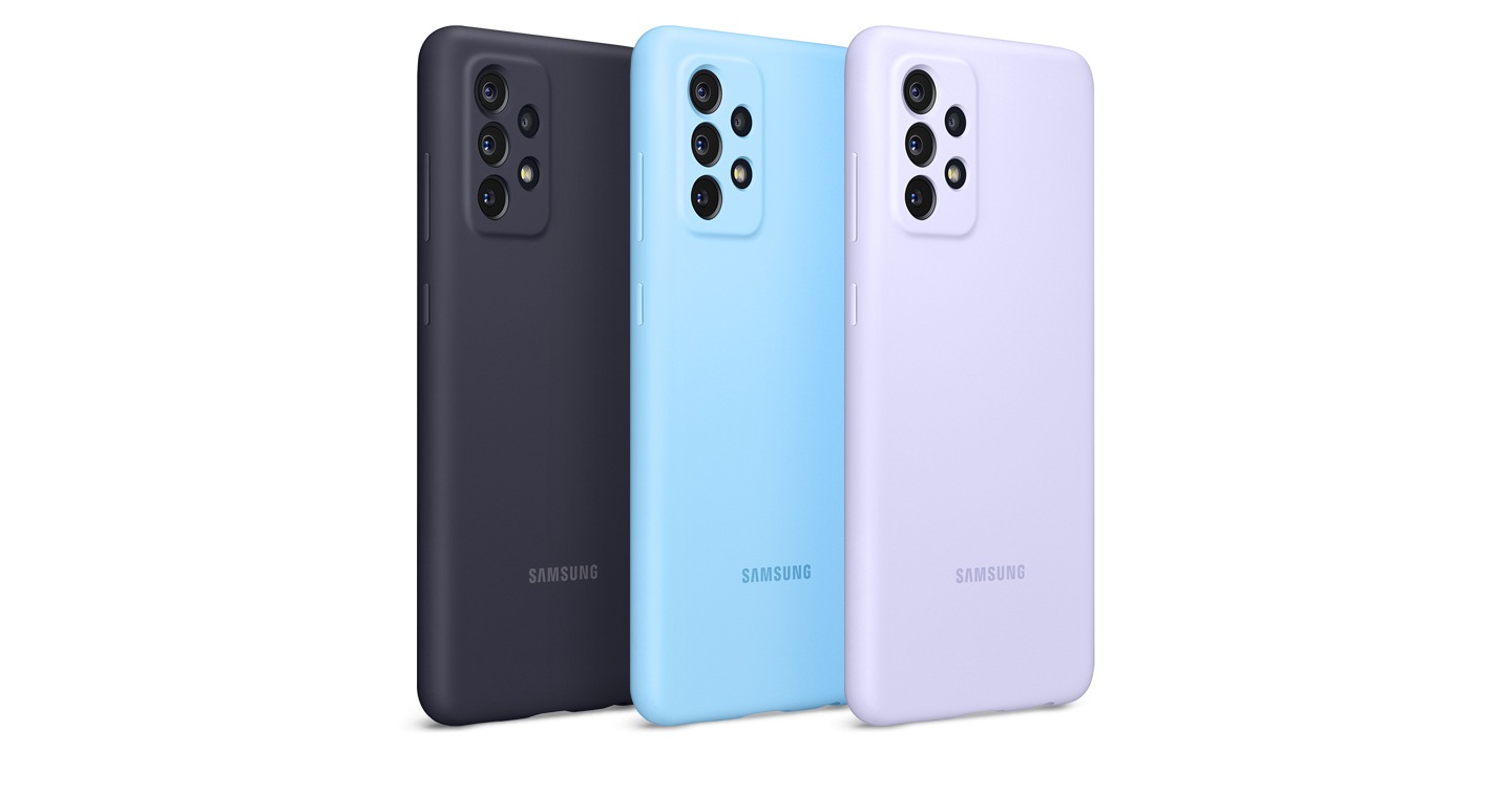 Rear view of Galaxy A72 with black Silicone Cover, Galaxy A72 with blue Silicone Cover and Galaxy A72 with violet Silicone Cover are tilted to the right. Three Galaxy A72's in vertical mode.