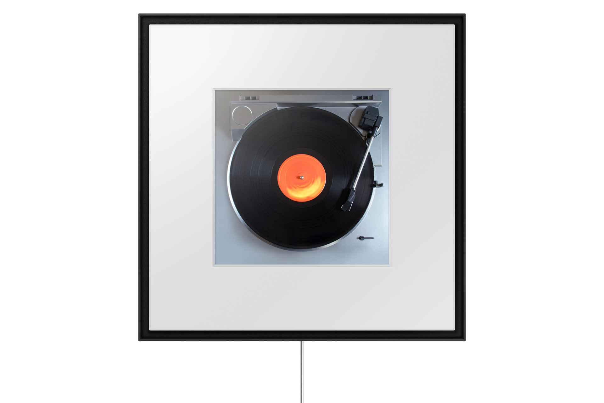 front-dynamic-with-wall-mount Black