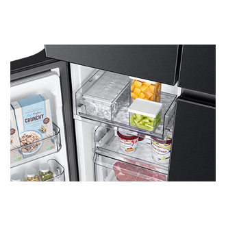 [fréé~zér-í~cé-íc~é-búc~két B~láck~]