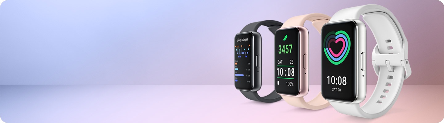 Three Galaxy Fit3 devices lined up facing sideways. Galaxy Fit3 Dark Gray with Sleep tracking feature on display, Galaxy Fit3 Pink Gold with Steps tracking feature and Galaxy Fit3 Silver with Daily Activity tracking feature.