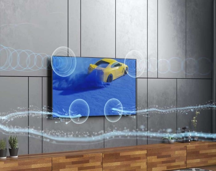 A Crystal UHD TV is sending out sound that fills the room with its OTS Lite feature. 