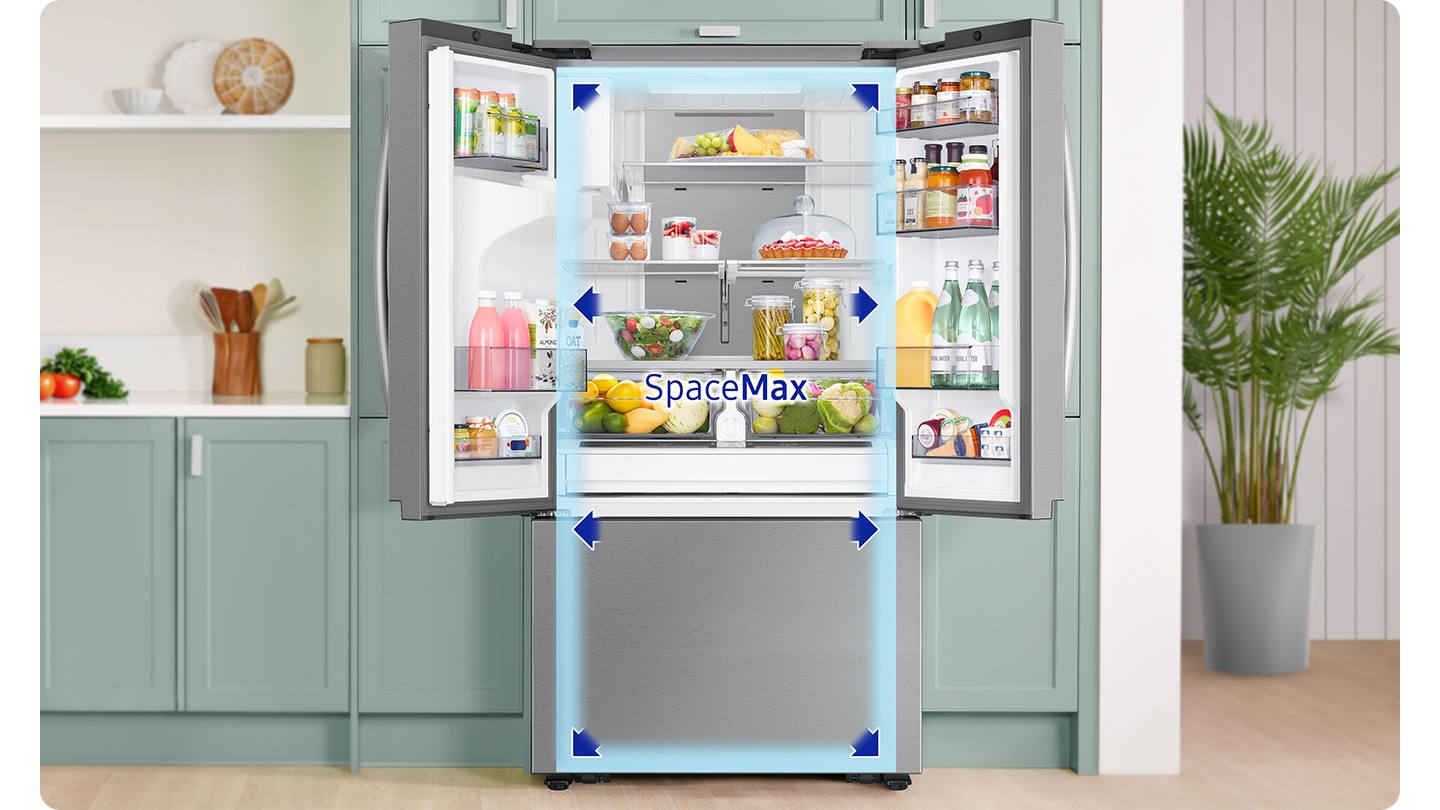 The door of the RF6500C has been opened in the kitchen, displaying arrows as large as SpaceMax.