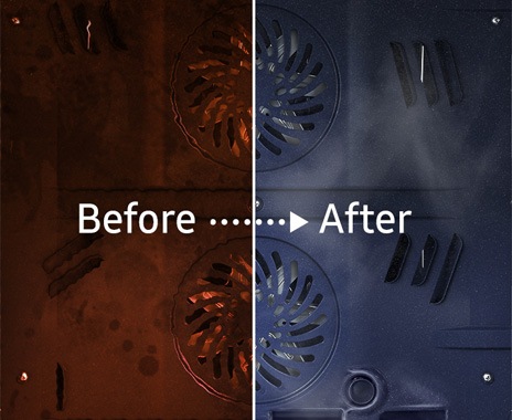 Shows a close-up of the oven's stylishly minimalist control panel with an LCD display, touch control and a single knob.