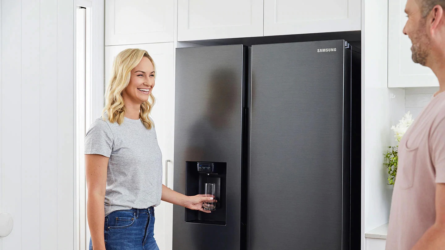 Samsung 676l side by outlet side fridge freezer