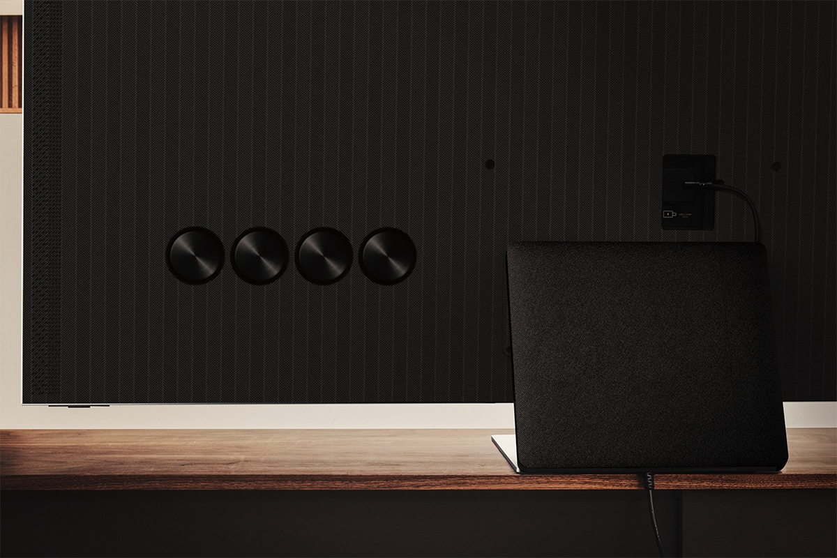 Samsung Neo QLED QN95B is showing the Infinity One Design design with TV stand