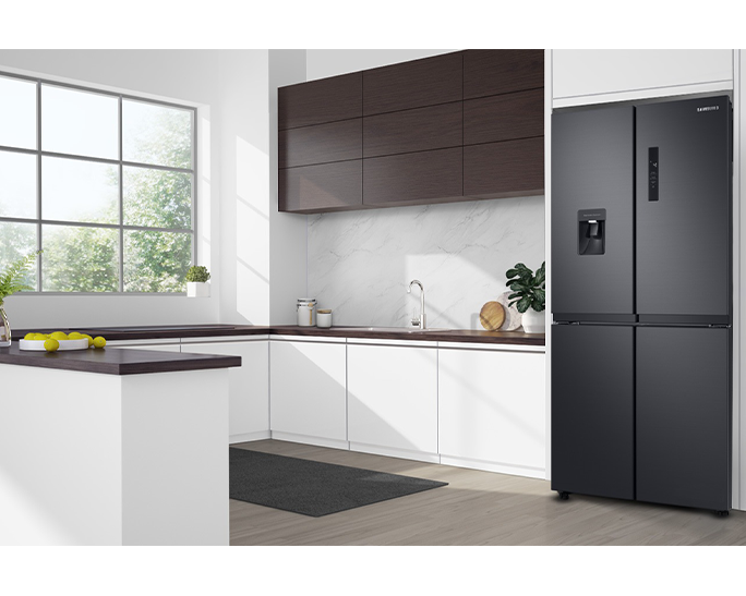 [Á Sám~súñg~ Fréñ~ch Dó~ór Ré~fríg~érát~ór wí~th Ñó~ñ-Plú~mbéd~ Wáté~r Dís~péñs~ér RF~48Á4010B4/SÁ~ íñ á c~láss~ whít~é wít~h óák~ áccé~ñt kí~tché~ñ]