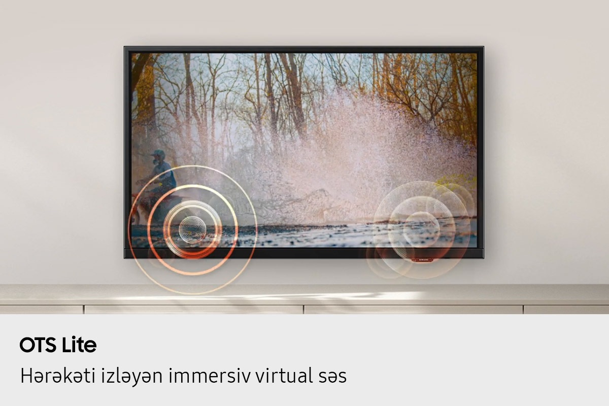 Motosikletdə olan bir şəxs bir tərəfdən digərinə keçir. Daxili dinamiklər motosiklet hərəkət edərkən onun səsini izləyir.