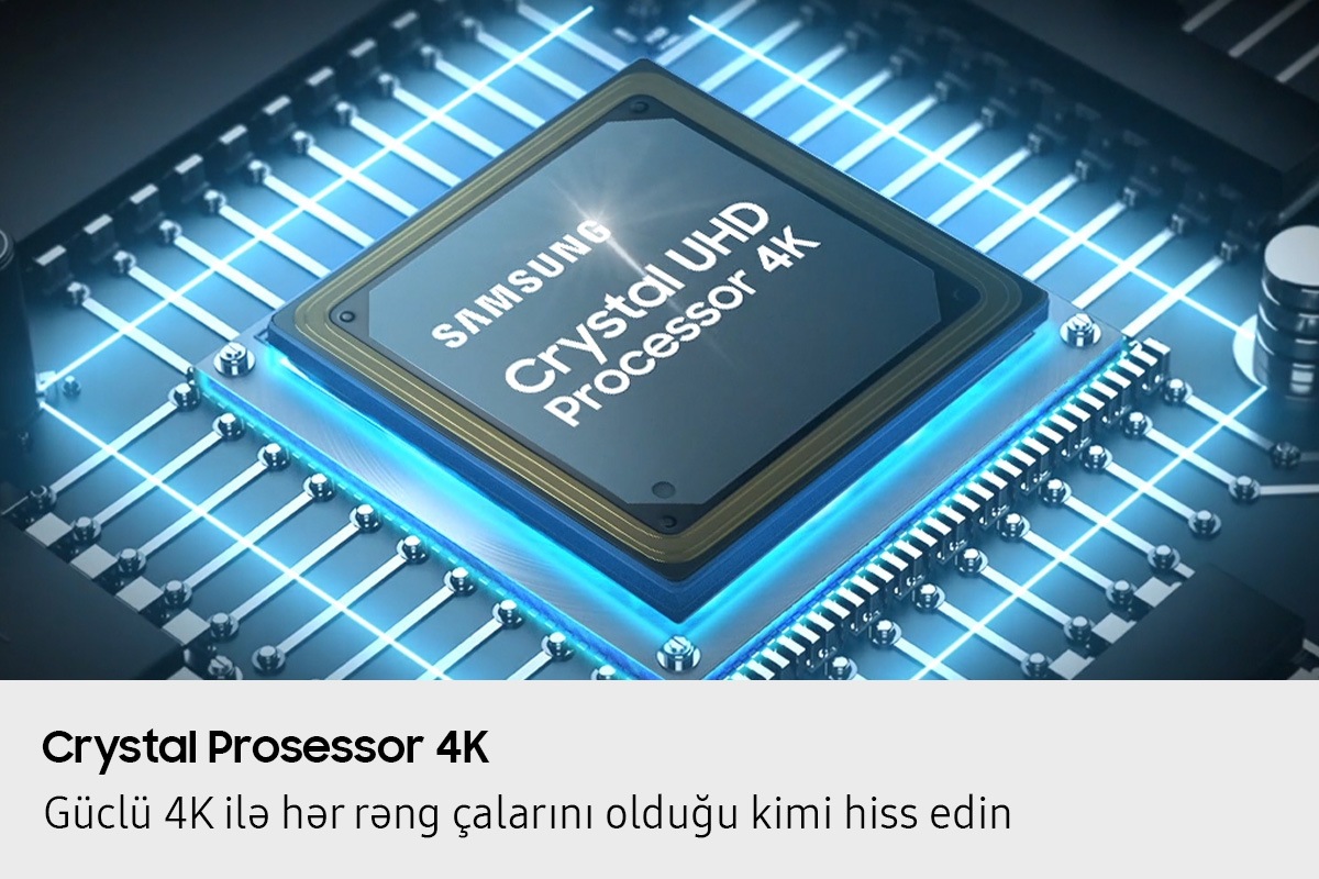Samsung Crystal UHD Processor 4K çipi, işıq saçan elektrik xətləri ilə televizorun əsas lövhəsində yerləşdirilib.