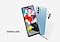 Galaxy A32 Key visual dolazi u tri uređaja sa svojim službenim logotipom sa strane. Na ekranu uzbuđeni mladić uskoči tamo gdje stoji okružujući na njemu tekst "Awesome".