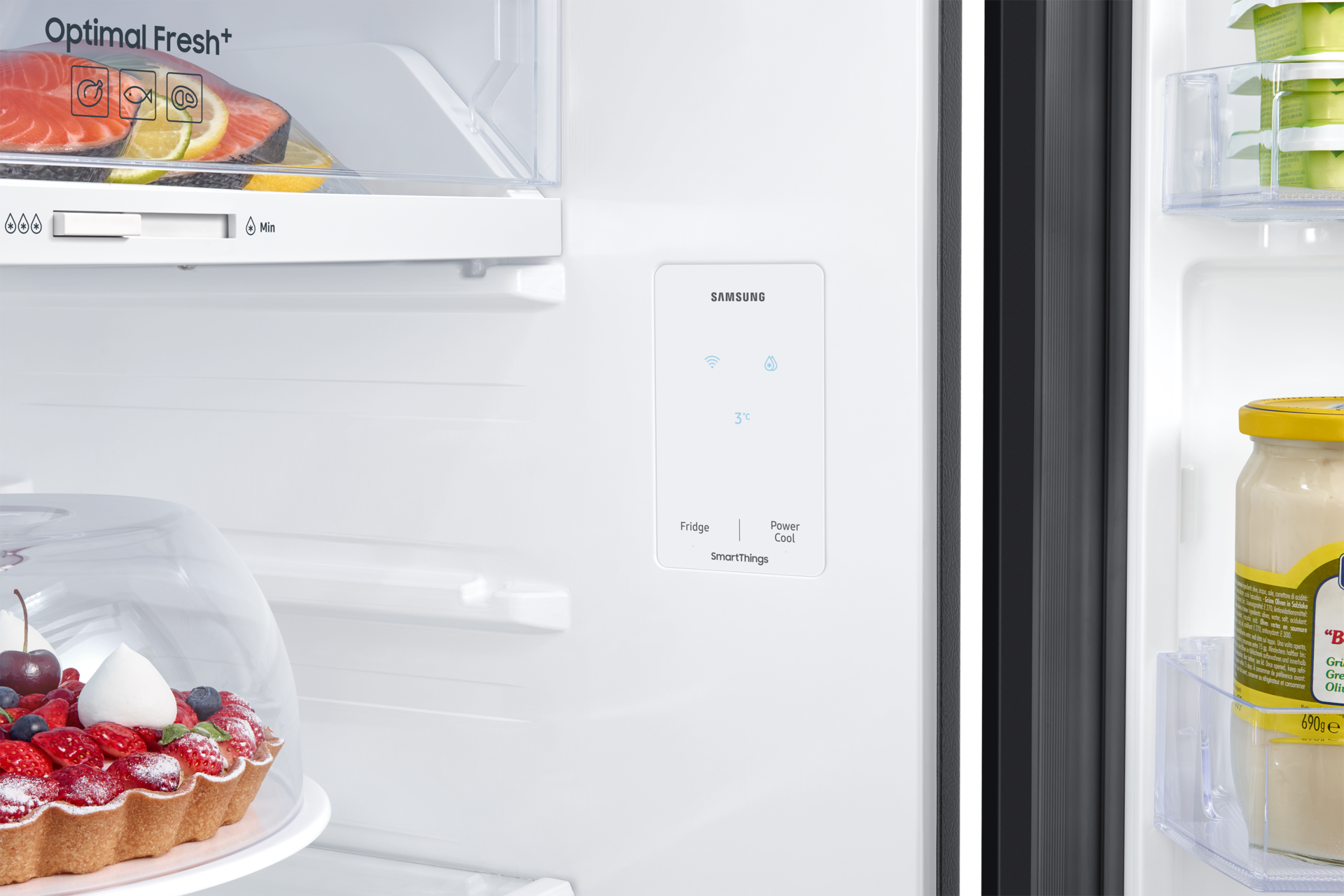 RT5300C Top Mount Freezer Refrigerators with Bespoke Design Detail-Internal-Display Clean Black 