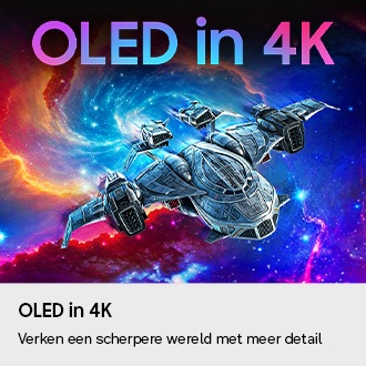 OLED in 4K. Verken een scherpere wereld met meer detail. Een ruimteschip beweegt door de ruimte. 