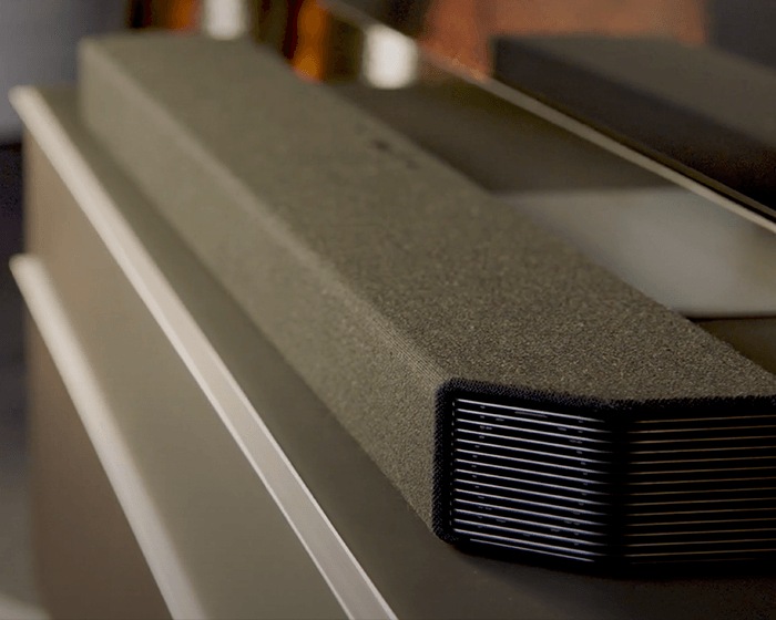 Bring the cinema to your home with Dolby Atmos on the bars of her cinematics