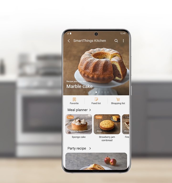 Shows a recipe on a smartphone, with options to add to Favorites or a meal plan, check available food or buy ingredients.