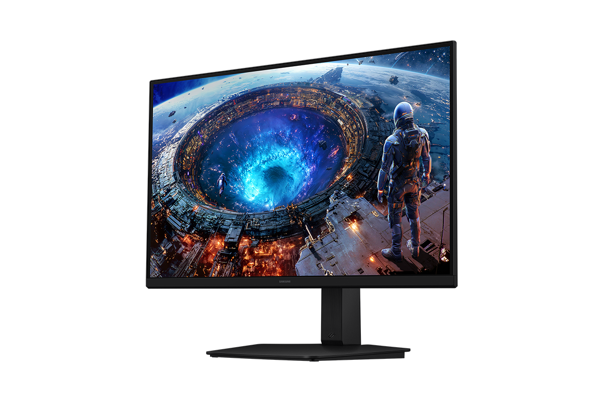 Ansicht des Samsung Odyssey G8 von vorne rechts. Auf dem Bildschirm ist eine Figur zu sehen, die auf das Portal blickt.