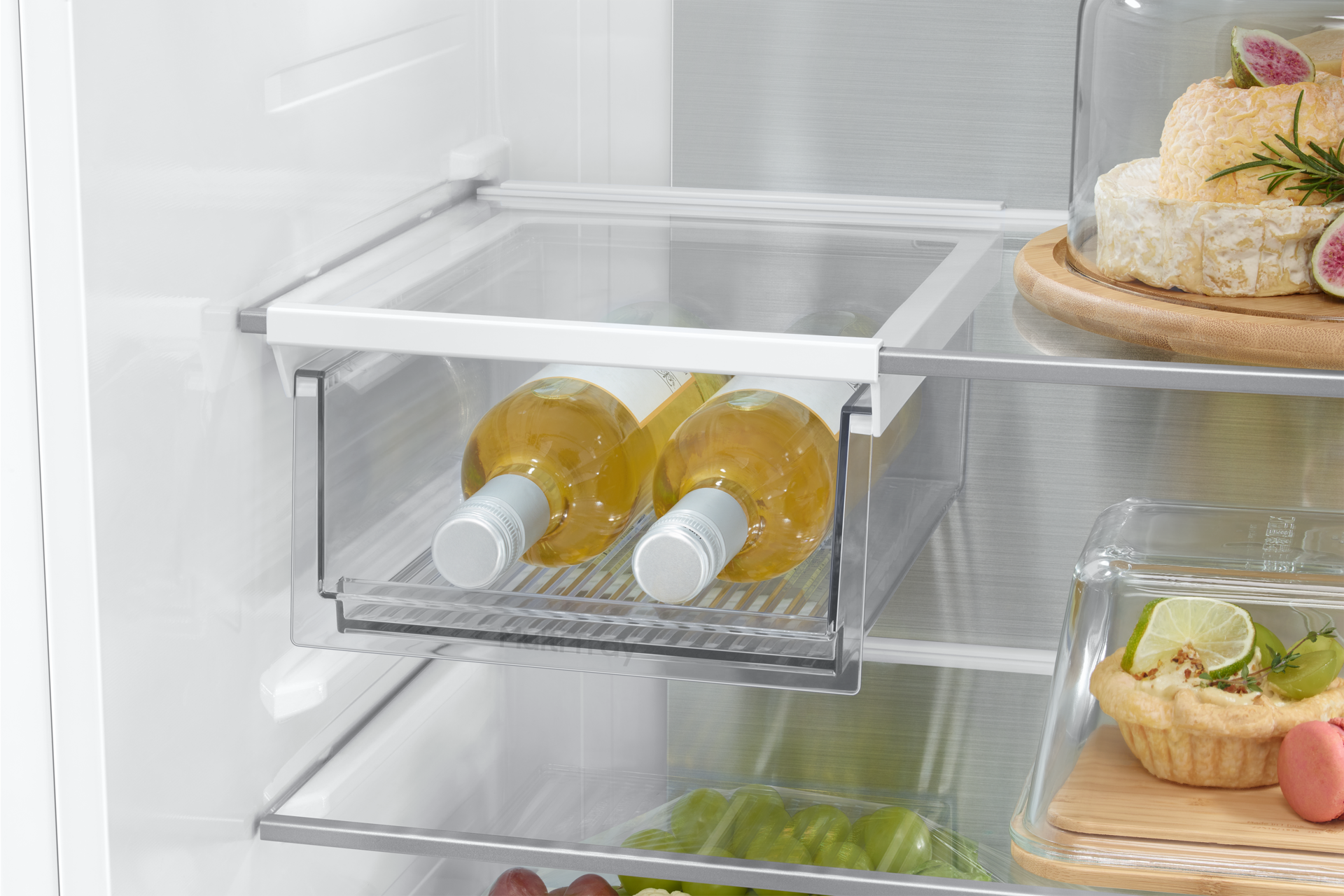 BRB6500D Built In Bottom Mount Freezer refrigerator with SmartThings AI Energy Mode Detail-Multi-Tray White 