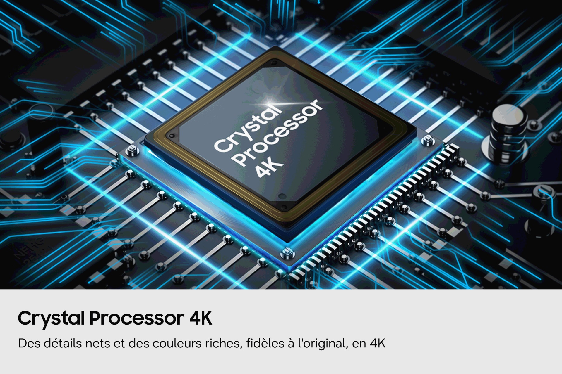 Une puce bleue portant l'inscription « NQ4 AI Gen Processor » brille sur un fond sombre orné de motifs de circuits imprimés.
