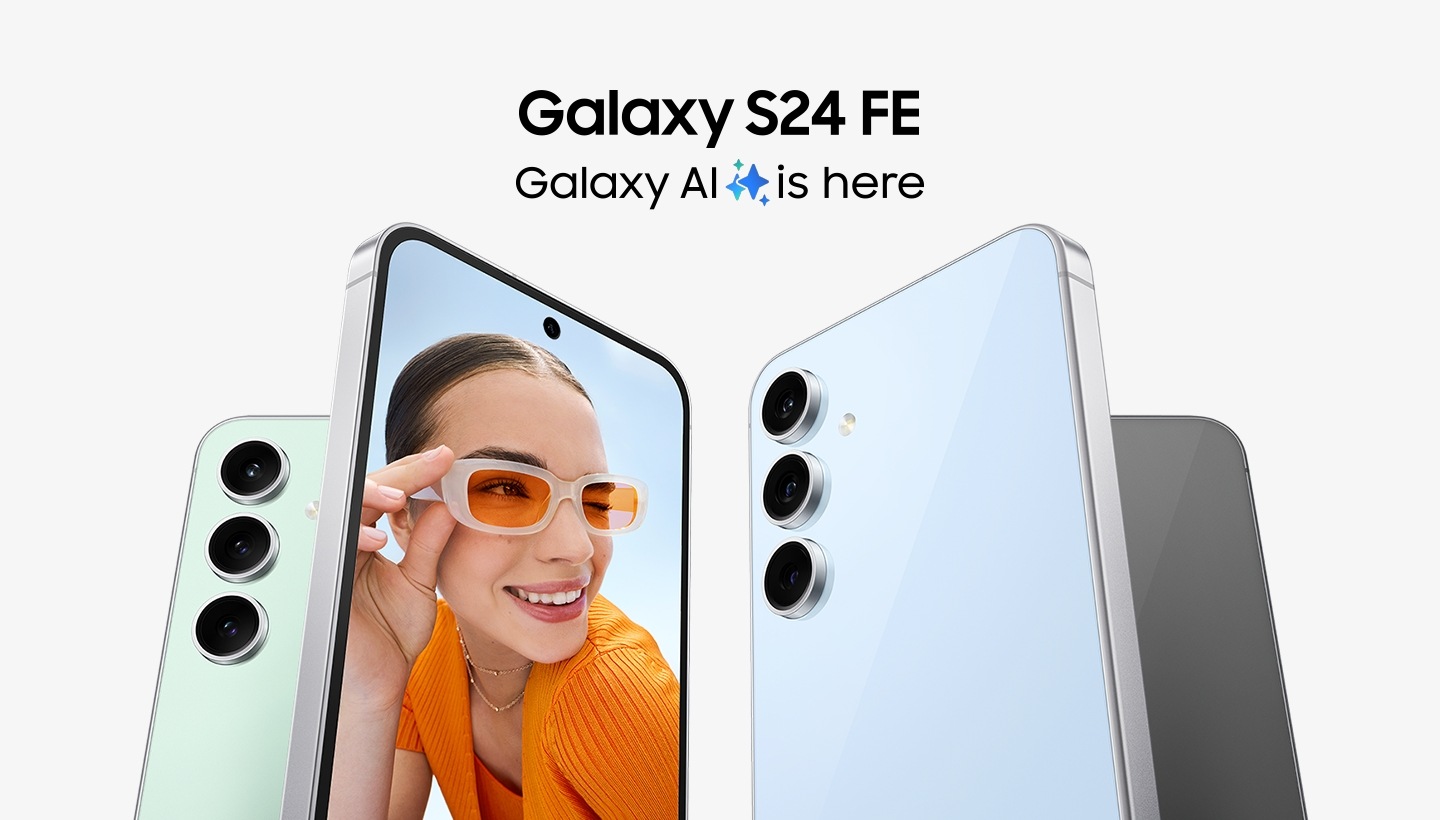 Cuatro dispositivos Galaxy S24 FE en color menta, gris, azul y grafito. Los dispositivos están colocados en posición vertical en un ángulo ligeramente inclinado. El gris, que se muestra de frente, muestra a una mujer con gafas de sol y sonriendo a la cámara.
