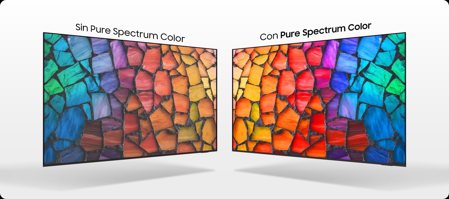 Dos televisores comparando una escena de vitrales sin y con Pure Spectrum Color