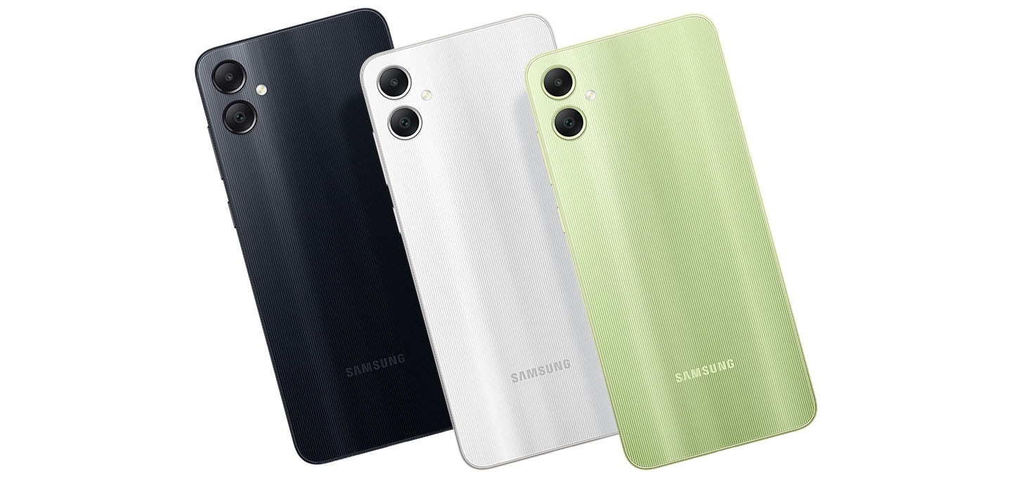 Varios dispositivos del Galaxy A05 están alineados para mostrar sus opciones de color.
