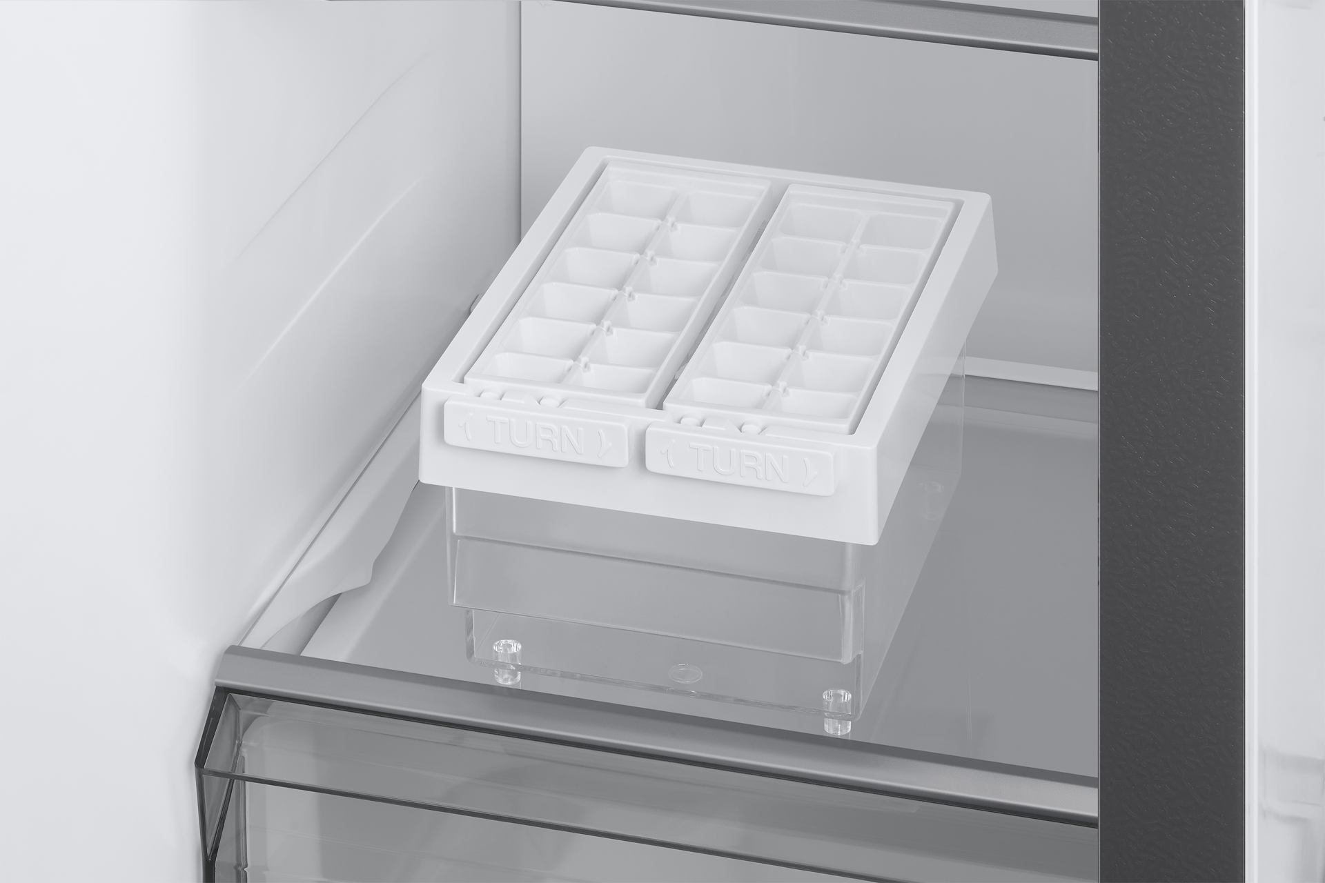 SBS Refrigerator RS40HM36 Non-Dispenser Modern and Sleek Design 526L Detail-Twist-Ice-Maker Silver 
