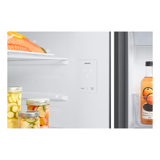 [détá~íl-íñ~térñ~ál-dí~splá~ý Blá~ck]