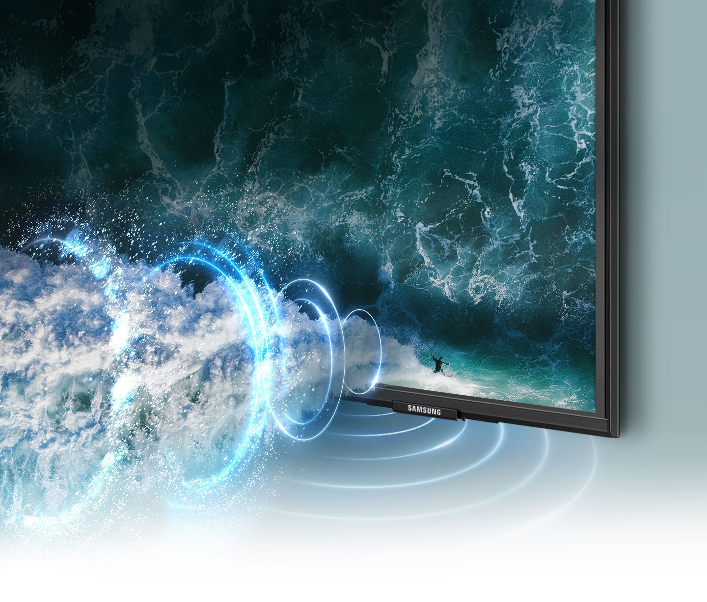 Simulovaná grafika zvukových vln předvádí zvukovou technologii sledování objektu, protože sleduje surfaře na celé televizní obrazovce.