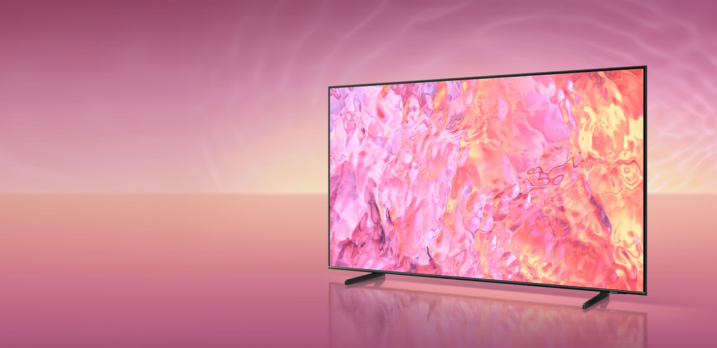 A QLED TV s novým jednoduchým standem je displej růžový grafický na jeho obrazovce.