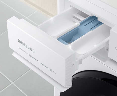 De lade Blijf schoon gaat open. Licht glitter en onthult een schoon binnenaanzicht.